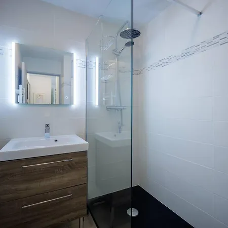 Neuf Pour 6, Parking Gratuit, Skis Et Acces Pistes En 5min - Fr-1-695-4 דירה *